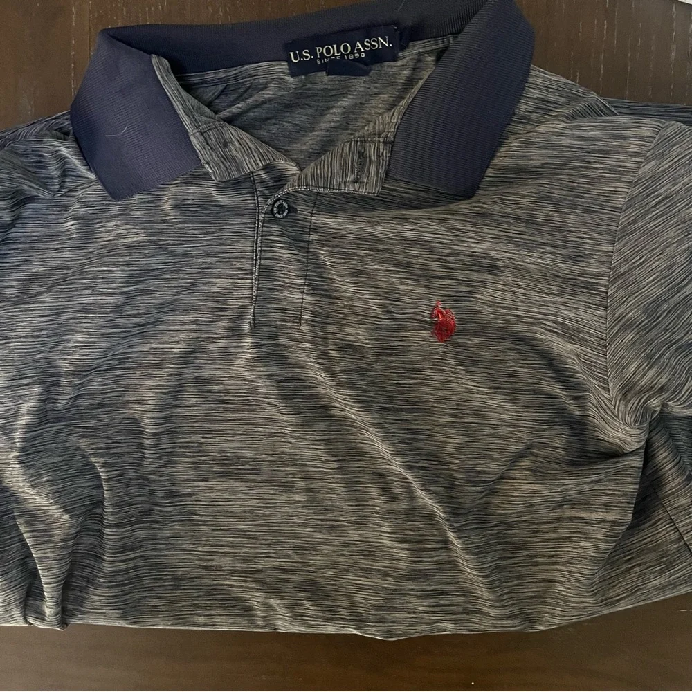 Men's Medium Shirt Bundle! 2 for 10! - Picture 8 of 9